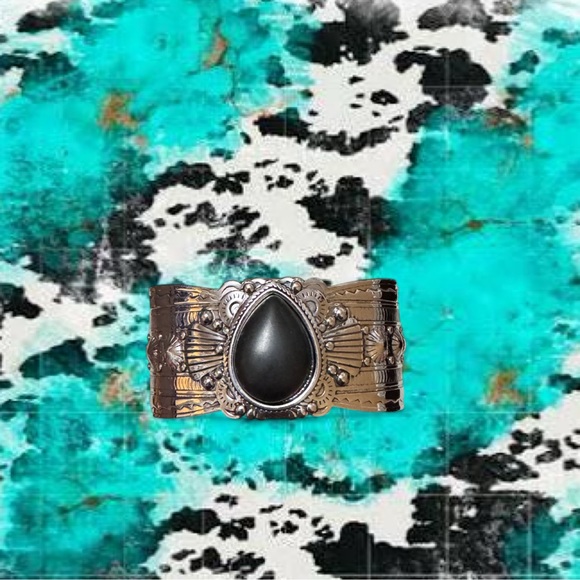 Silver & Black Stone Western Cuff Bracelet NEW - Picture 4 of 4